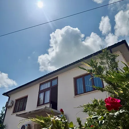 بيت للعطل Vacation House *